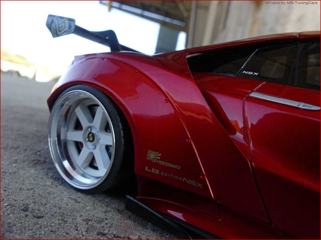 1:18 Honda NSX Liberty Walk LB Performance - Candy Rot - Breitbau inkl. OVP
